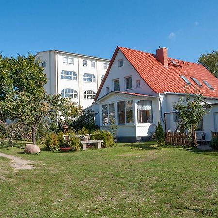 Schoener Gartenbungalow Sellin  Exteriör bild