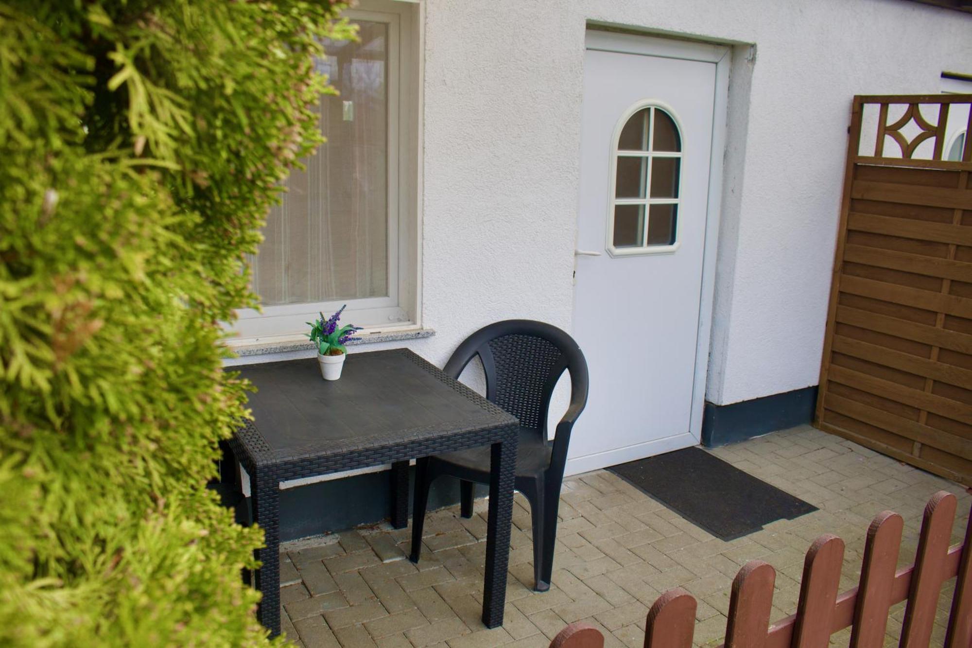 Schoener Gartenbungalow Sellin  Exteriör bild